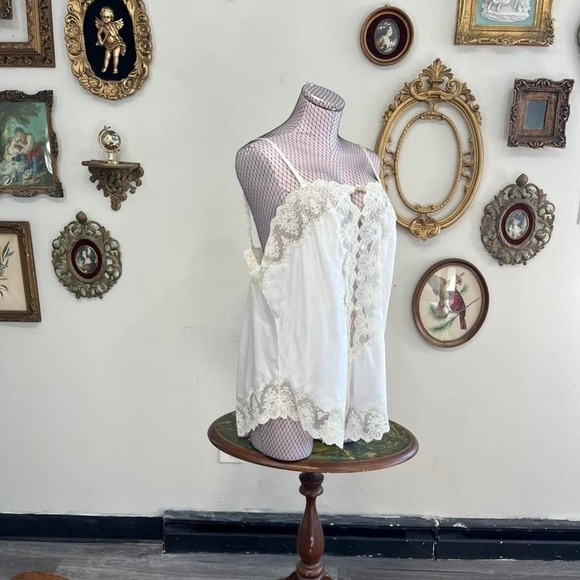 Lady Barbizon Satin Remarque Lace Bodysuit 2X Ivory Nylon Blend - Picture 2 of 7